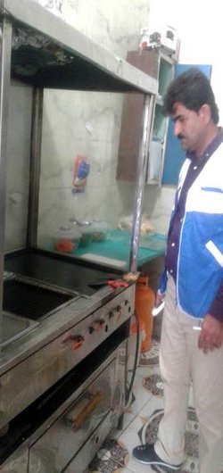 بازدید کارشناسان بهداشت محیط از مراکز تهیه و توزیع مواد غذایی در سطح شهرستان چرام+عکس