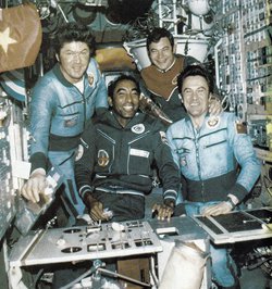 نخستین سیاهپوستی که به فضا رفت