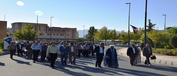 برگزاری همایش پیاده‌روی کارکنان دانشگاه کردستان به مناسبت هفته دفاع مقدس