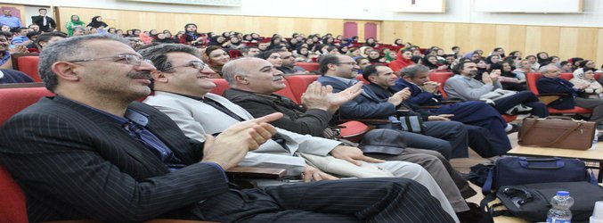 پس از یک صده؛ جشن صدسالگی اولین نمایشنامه کردی در دانشگاه کردستان برگزار شد.
