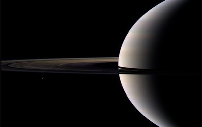 Cassini probe sniffs out strange radiation belt inside Saturn’s rings