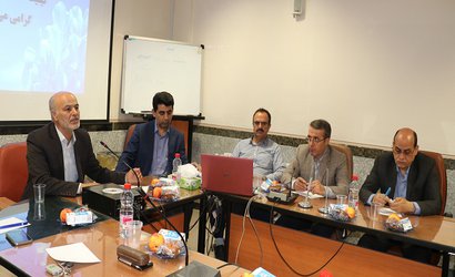 نشست معاون درمان دانشگاه با مسئولین فنی آزمایشگاههای استان