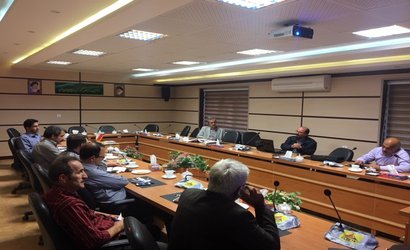 برگزاری جلسه دوره ای کمیته فنی ایستگاهها در مرکز تحقیقات و آموزش کشاورزی و منابع طبیعی استان قزوین