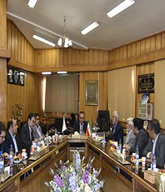 نشست هم اندیشی معاون هماهنگی و امور مجلس جهاد دانشگاهی با مسئولین دانشگاه شهرکرد