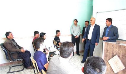 رییس دانشگاه آزاد اسلامی چهارمحال و بختیاری تاکید کرد: لزوم تقویت پرداخت وام‌های دانشجویی در واحدهای دانشگاهی