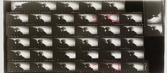 Cantor, Stanford Libraries make Warhol photography archives publicly available