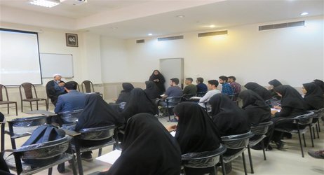 جلسه توجیهی دانشجویان جدیدالورود دانشکده های مستقر در آرادان 