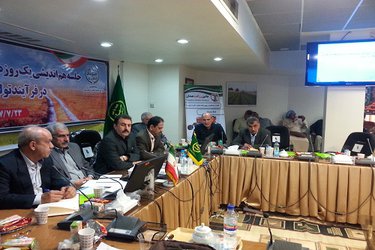 شرکت محققین مرکز تحقیقات و آموزش کشاورزی و منابع طبیعی خوزستان در جلسه هم‌اندیشی مکانیزاسیون