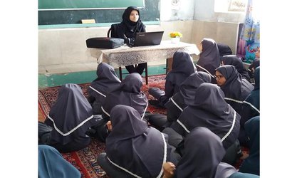 برگزاری کارگاه آموزشی یزرگداشت هفته سلامت روان و سلامت زنان در شهرستان آرادان
