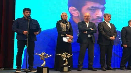 دانشجوی دانشگاه آزاد اسلامی قائم‌شهر منتخب برترین اخلاق ورزش سال 96 شد