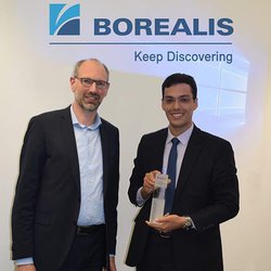 جایزه بین‌المللی نوآوری در زمینه‌ی پلی‌الفین‌ها