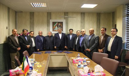 تفاهم نامه همکاری بین دانشگاه علوم پزشکی ، اداره کل تعاون ، کار و رفاه اجتماعی ، سازمان فنی و حرفه ای و بنیاد توسعه کار آفرینی و تعاون