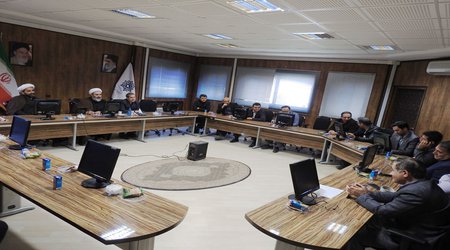 جلسه هم اندیشی اساتید  دانشگاه صنعتی ارومیه با موضوع اخلاق حرفه ای برگزار گردید.