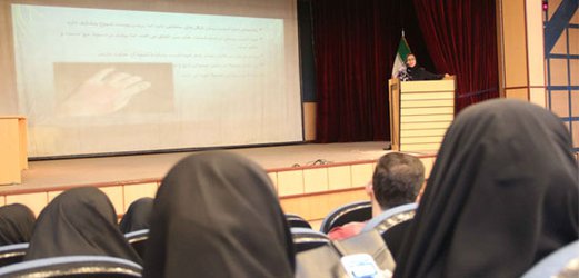 آموزش پیشگیری از رفتارهای خودآسیب رسان به دانشجویان در دانشکده پیراپزشکی