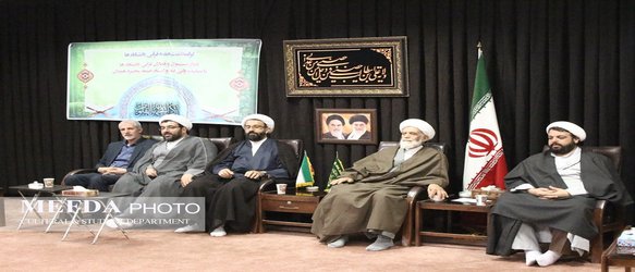 دیدار جمعی از مسئولین و فعالان قرآنی دانشگاه‌های همدان با نماینده ولی فقیه در استان