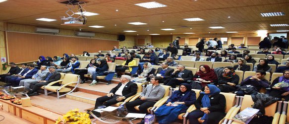 نخستین گردهمایی راهنمایان حرفه ای گردشگری کشور در دانشگاه کردستان برگزار شد