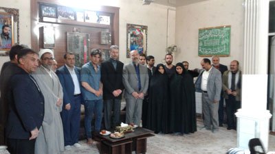 دیدار رئیس دانشگاه با خانواده شهیدان زاهدی