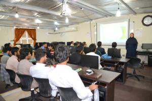 برگزاری کارگاه "خشونت علیه زنان" به همت دفتر مشاوره امور دانشجویی