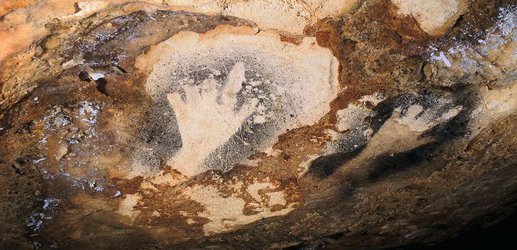 Stone Age people may have ritually cut off their own fingers