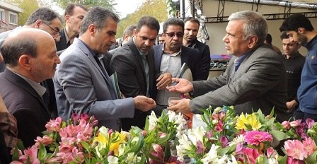 برگزاری دومین نمایشگاه گل و گیاه شهرستان پاکدشت در پردیس ابوریحان