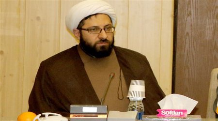 حجت‌الاسلام اسمعلی‌پور:
فضای دانشجویی انحصاری نیست
