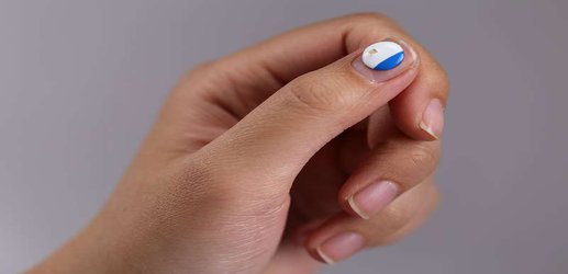 Tiny sun sensor warns you when your skin is about to burn