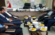 نشست مسئولین دانشگاه آزاد اسلامی واحد یادگار امام خمینی(ره) شهرری با شهردار منطقه ۱۹