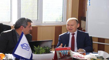 دیدار سرکنسول قزاقستان در استان با رییس دانشگاه