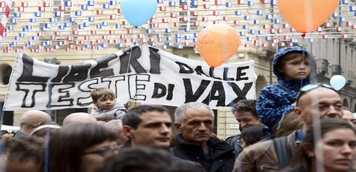 Italian scientists protest funding for vaccine-safety investigation