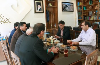 برگزاری نشست رئیس دانشگاه با شورای شهر مشکات