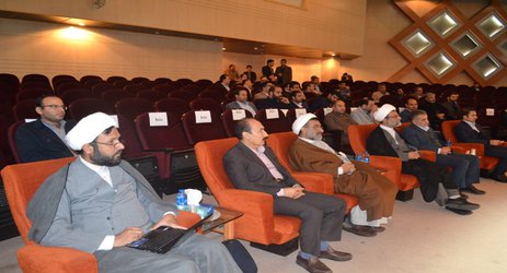 برگزاری نشست کرسی آزاد اندیشی و نشست تخصصی استادان در دانشگاه آزاد اسلامی واحد دزفول