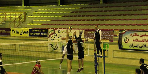 مسابقات والیبال دسته دوم دانشگاه آزاد اسلامی: همدان و علوم تحقیقات به لیگ دسته یک صعود کردند