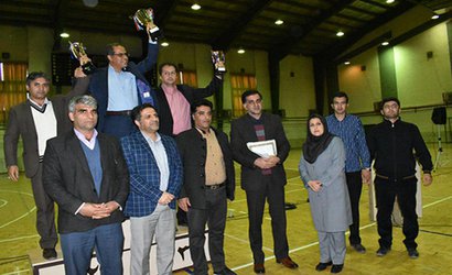 دانشجویان دانشگاه علوم پزشکی کرمانشاه بر سکوی قهرمانی ایستادند