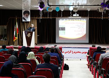 مدیرکل دفتر طب ایرانی وزارت بهداشت:
باید خدمات طب سنتی تحت پوشش و حمایت بیمه‌ای قرار بگیرد
