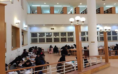 کتابخانه مرکزی دانشگاه در فصل امتحانات(تصویر)