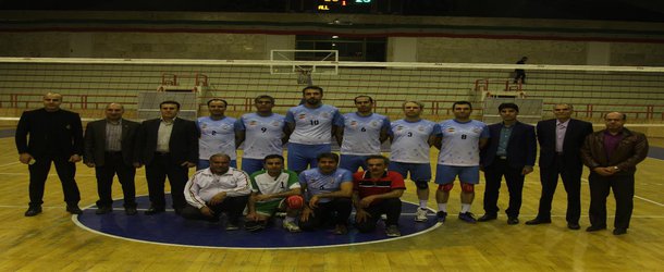 کسب عنوان قهرمانی تیم والیبال کارکنان دانشگاه هنر اصفهان و راهیابی به مسابقات کشوری