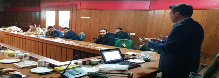 تدریس اعضای هیات علمی بخش تحقیقات فنی و مهندسی کشاوزی خراسان رضوی در دوره های آموزشی مهارت آموزی سربازان