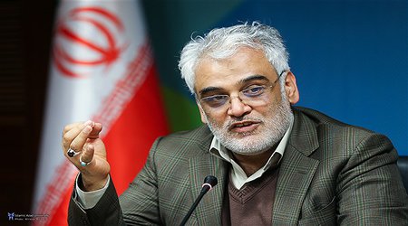 سیاست ما هماهنگ‌سازی دانشگاه آزاد اسلامی با رشد منطقه‌ای و اشتغال دانش بنیان است/ تلاش داریم با اشتغال استان ها پیوند داشته باشیم رئیس دانشگاه آزاد اسلامی با بیان اینکه این دانشگاه باید در حوزه آموزش تحول‌آفرین باشد گفت: دانشگاه آزاد اسلامی تلاش دارد با ا