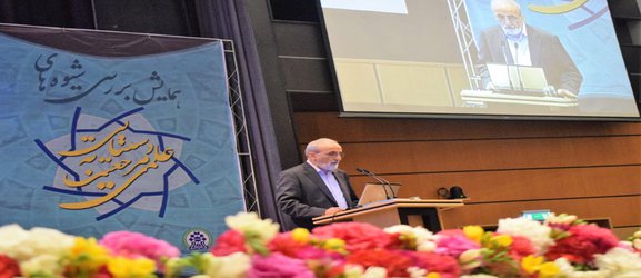 معاون تحقیقات وزیر بهداشت: وظیفه دانشمندان علوم پزشکی ایران، حل مشکلات جدی سلامت است/ نیمی از بودجه ناچیز تحقیقات پزشکی امسال هنوز اختصاص نیافته است