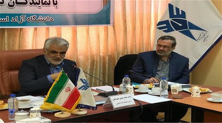 دکتر طهرانچی در جمع اساتید و کارکنان واحد قوچان: اساتید سرمایه‌های دانشگاه هستند/ دانشگاه آزاد اسلامی بسترسازی اشتغال دانش بنیان را در برنامه های خود دارد