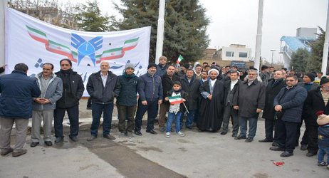 گزارش تصویری-حضور پرشور دانشگاهیان دانشگاه آزاد اسلامی مشهد در راهپیمایی ۲۲ بهمن