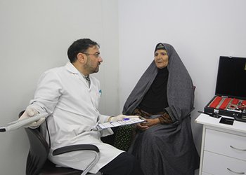 ارائه بیش از ۴ هزار خدمت درمانی به مناطق بخش ارم و بوشکان در بیمارستان صحرایی نورآوران سلامت