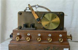 امکان ورود افراد غیر دانشجو به موزه مهندسی برق دانشگاه صنعتی خواجه نصیرالدین طوسی/ نمایش سیر پیشرفت مخابرات از مورس تا موبایل