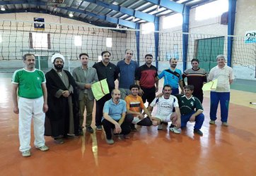 برگزاری مسابقات ورزشی به مناسبت گرامیداشت دهه مبارک فجر در مرکز تحقیقات و آموزش کشاورزی و منابع طبیعی استان یزد