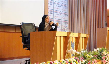 برگزاری جلسه حلقه صالحین با حضور کارکنان دانشگاه