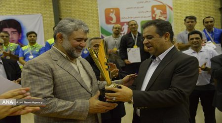نفرات برتر مسابقات ورزشی کارکنان دانشگاه آزاد اسلامی معرفی شدند