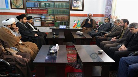 امام جمعه آزادشهر تاکید کرد:  لزوم تداوم وحدت حوزه و دانشگاه