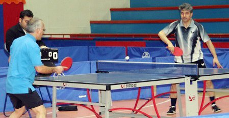 قهرمانان تنیس روی میز چهاردهمین جشنواره ورزشی کارکنان و اعضای هیات علمی