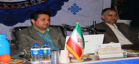 مدیر کل روابط عمومی وزارت علوم با اهدای لوح سپاسی از رییس مجتمع آموزش عالی گناباد تقدیر کرد