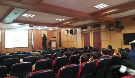 کارگاه " آشنایی با اصول ایمنی آزمایشگاه " برگزار شد